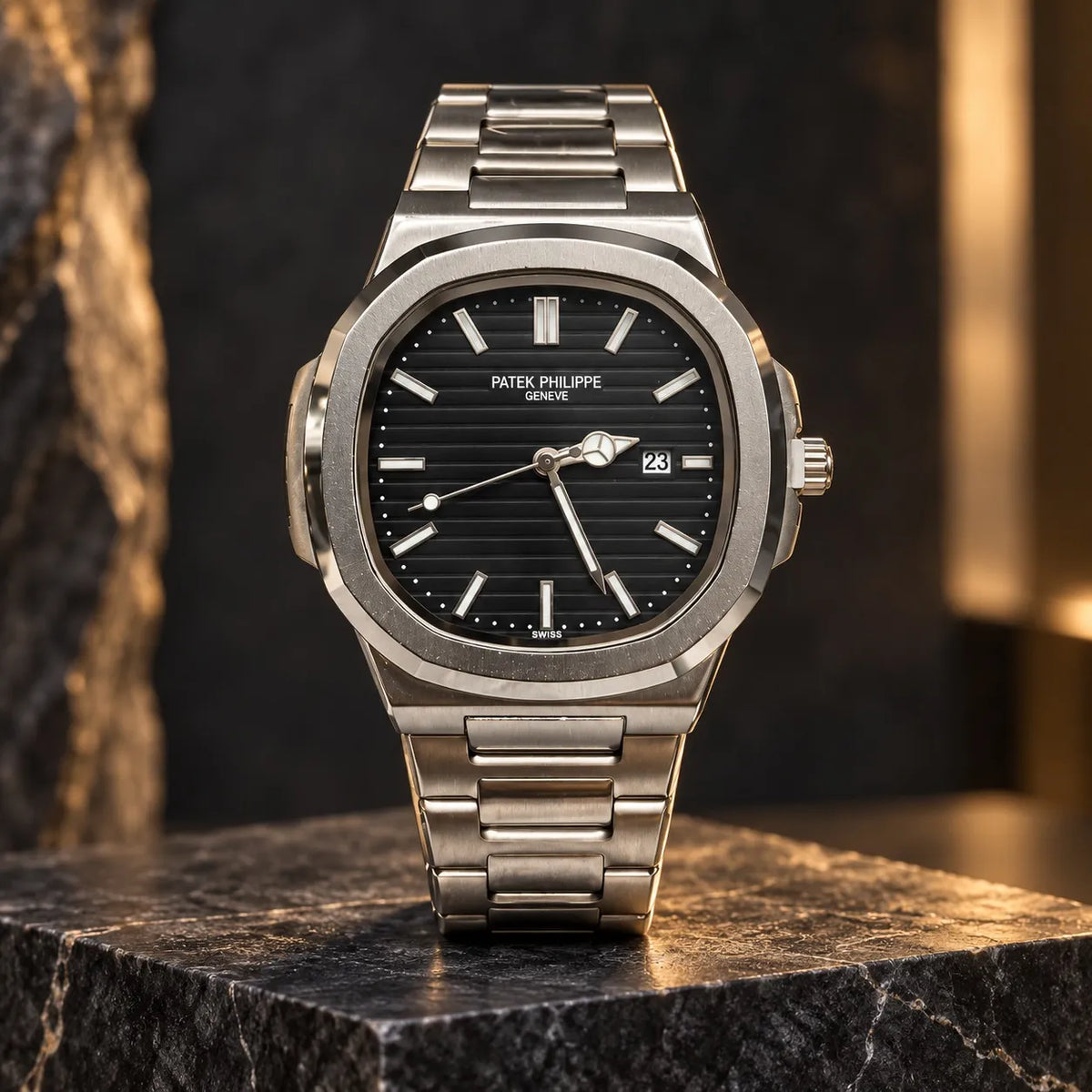 Luxury Men’s Black Dial Stainless Steel Watch – Elegant Integrated Bracelet Date Watch