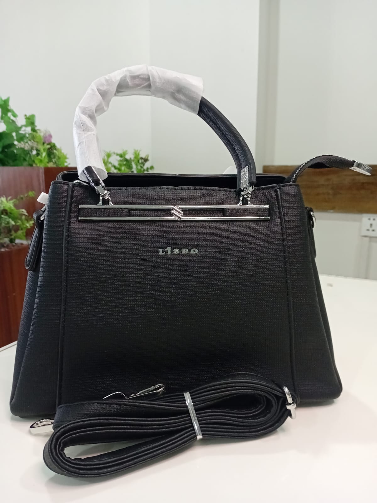 Ban Mei Opulence Leather Handbag – Premium Statement Satchel