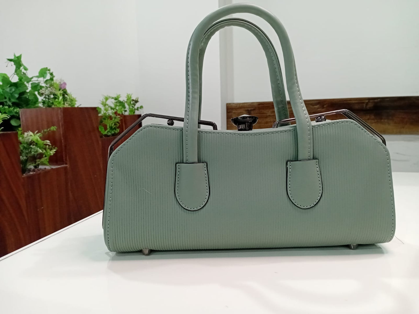Ban Mei Everyday Top-Handle Handbag – Ribbed Leather Satchel