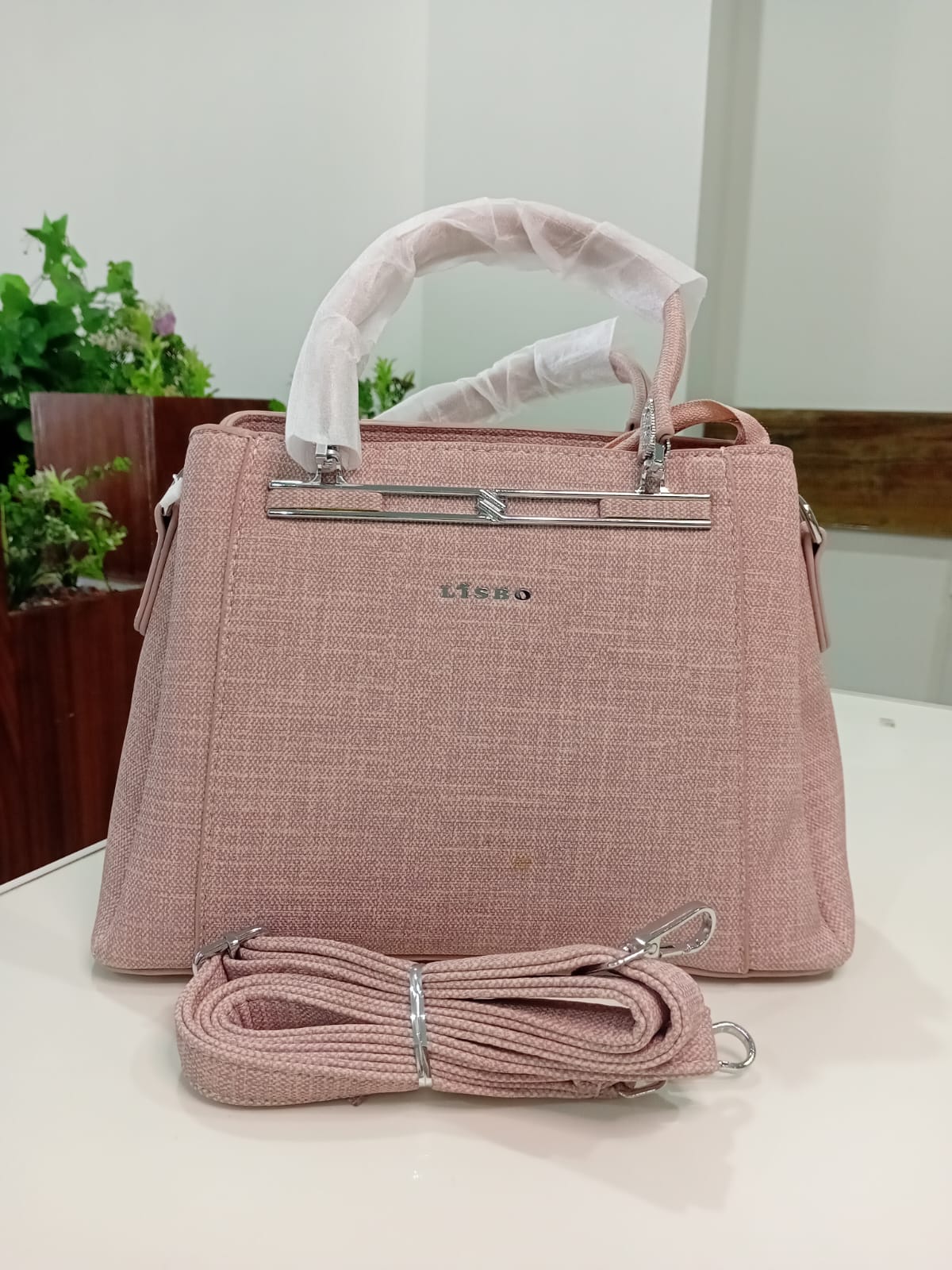 Ban Mei Opulence Leather Handbag – Premium Statement Satchel