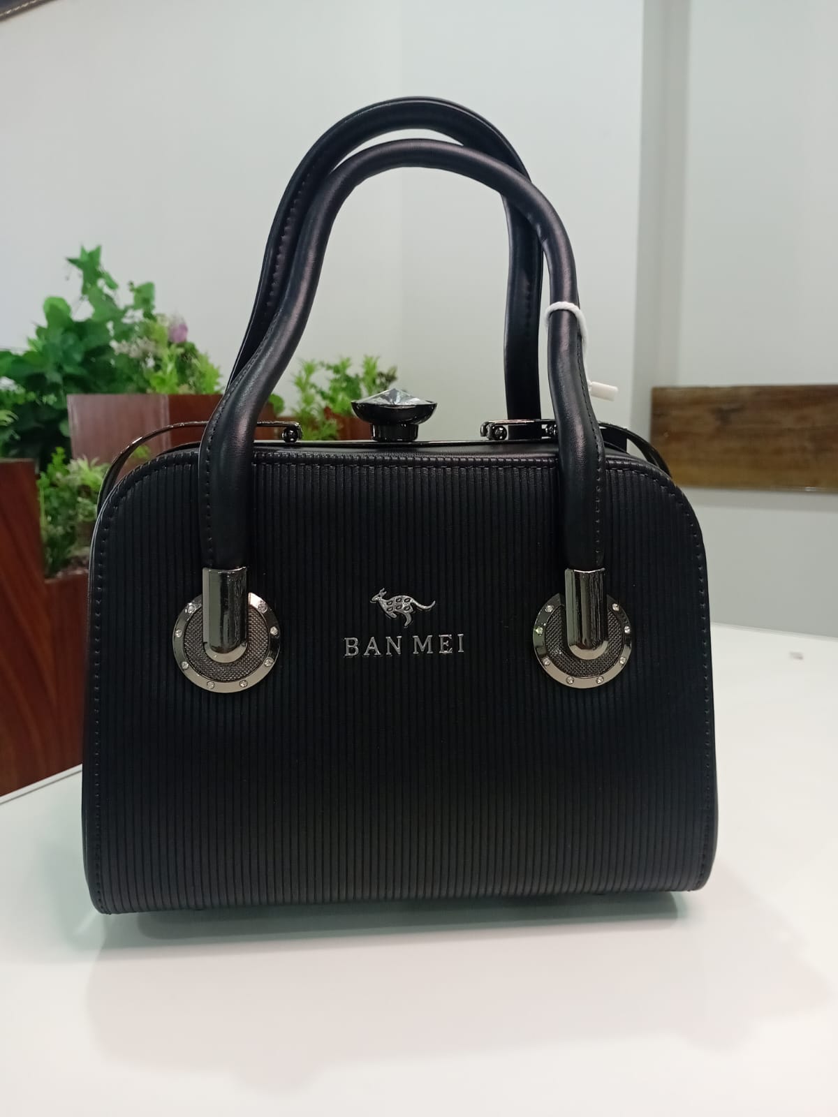 Ban Mei Structured Mini Handbag – Classic Boxy Satchel